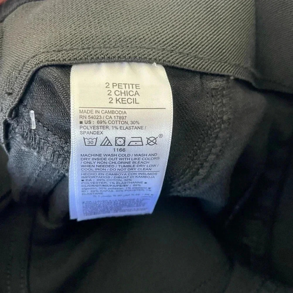 Old Navy black pull on skinny denim - Picture 8 of 9